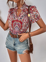 Camicetta stampato con collo dentellato