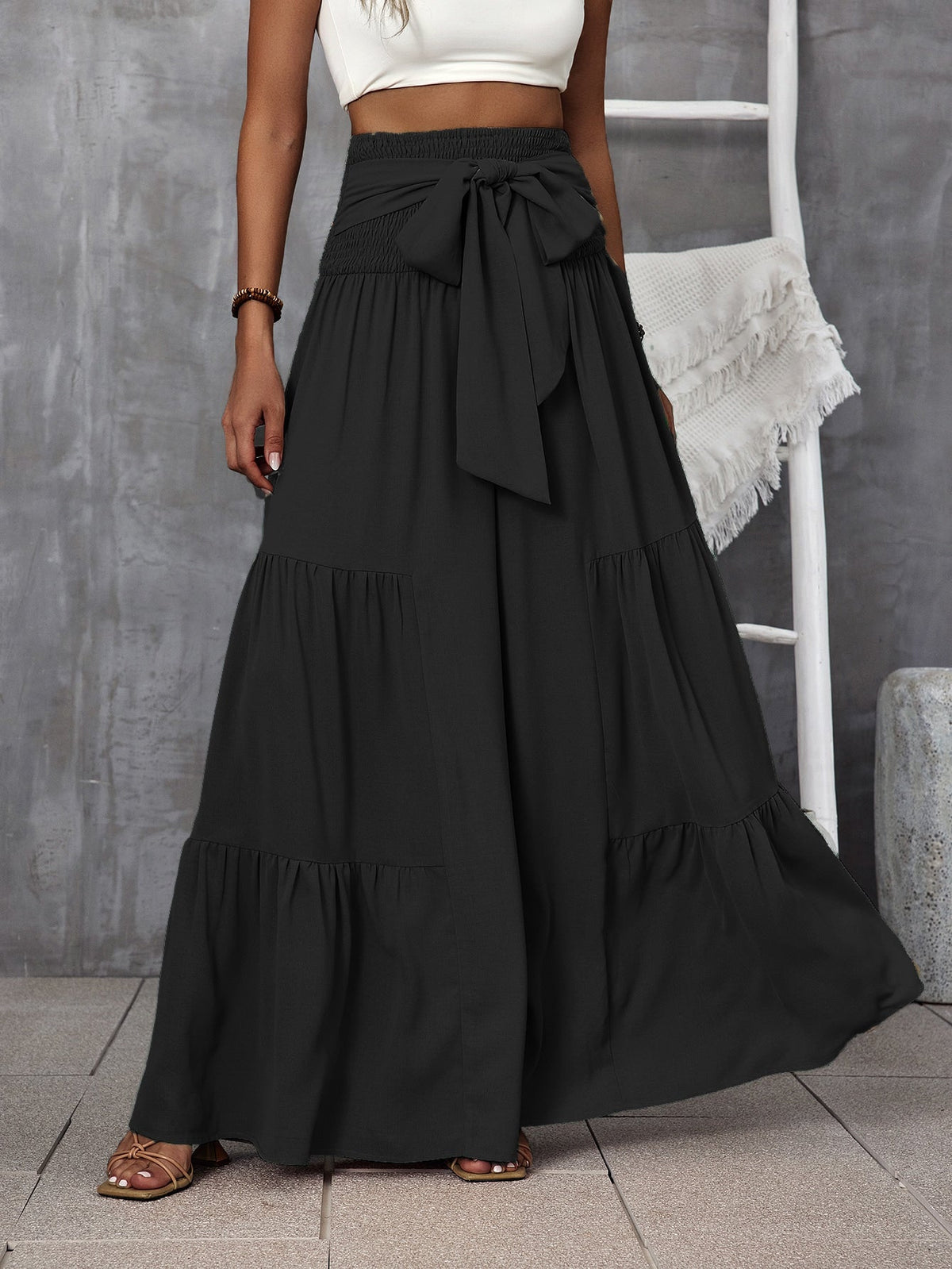 Pantaloni a gamba larga vita arricciata nodo frontale con volant