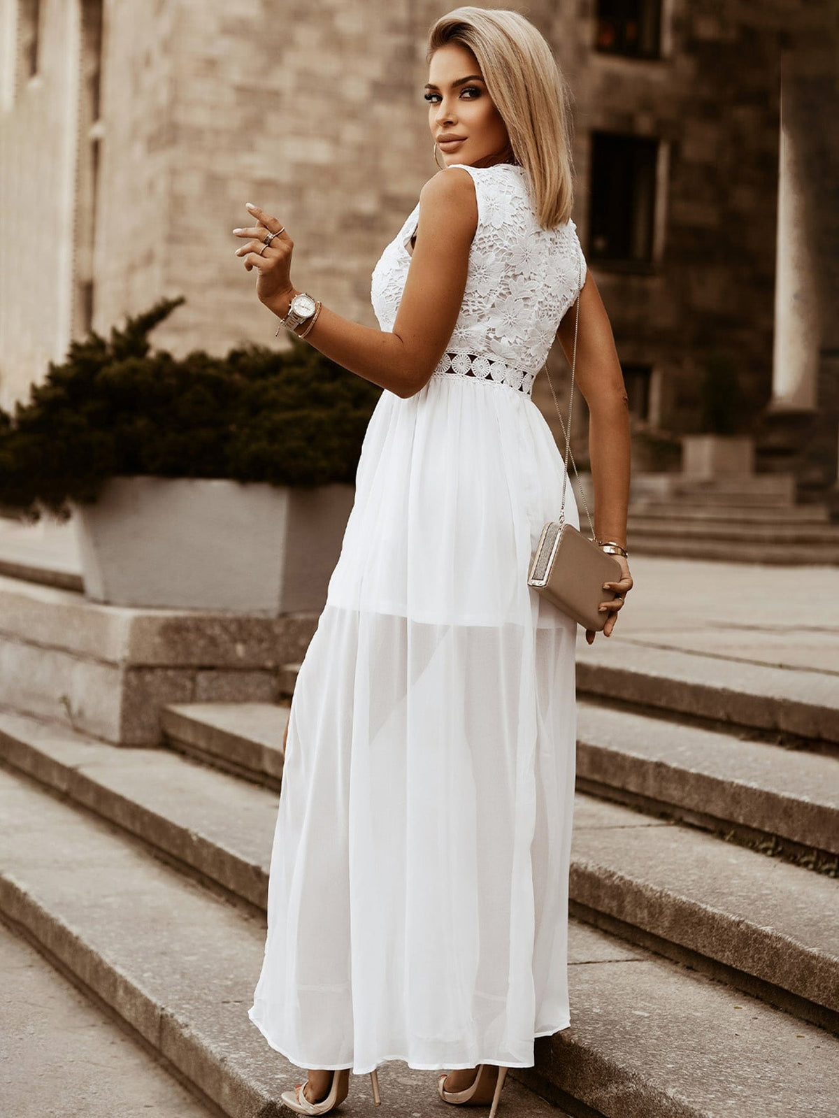 Abiti inserto in pizzo guipure a fessura alta scollo profondo chiffon