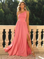 Abiti monospalla a fessura alta