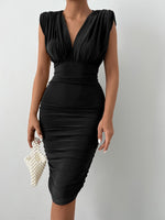 Abito aderente monocolore plissettato