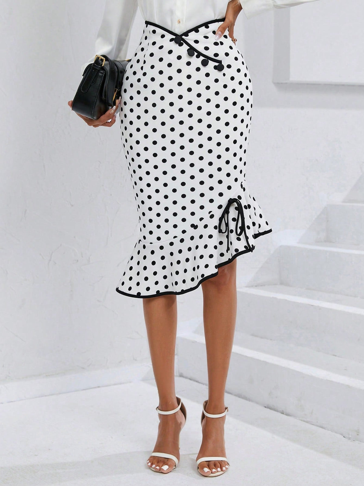 Gonne a pois bordo a contrasto nodo laterale con volant