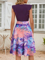 Abiti tie dye con bordo a volant