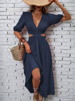 Abito trapezio scollo profondo con cut out sulla vita