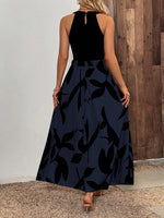 Abito estivo senza maniche con collo rotondo, stampa grafica e fori decorativi