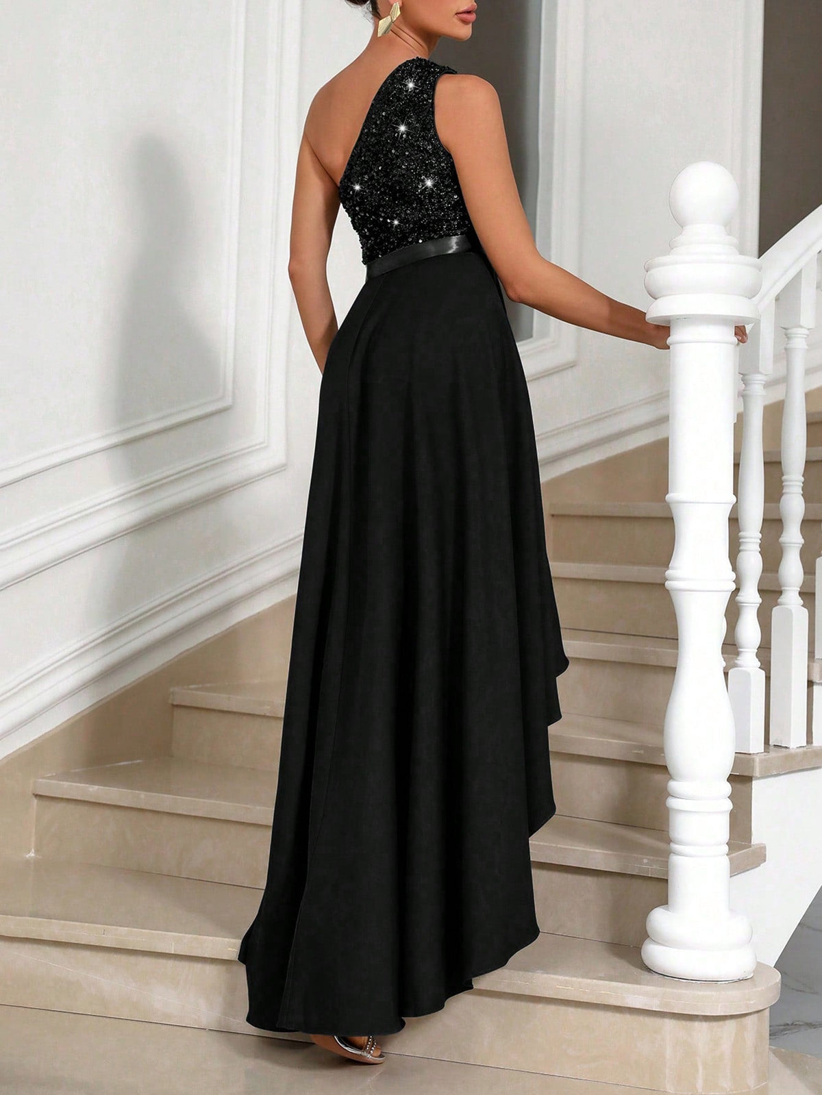 Vestito Aderente Con Spalla Obliqua Da Donna, Abbellimento Con Paillettes A Patchwork Asimmetrico Ed Orlo Sbieco