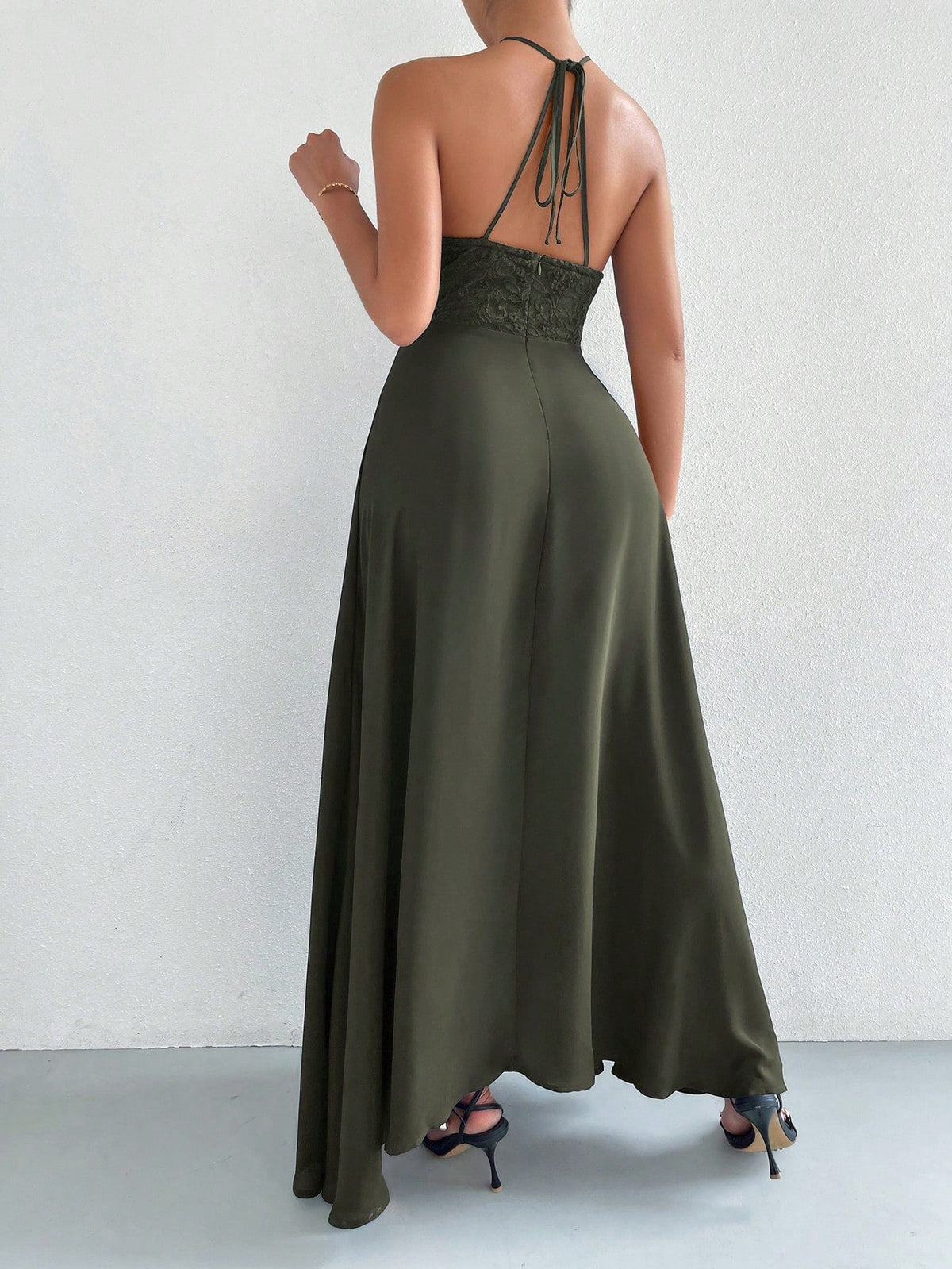 Vestito Da Donna A Spalle Scoperte Con Scollo A V, Abito A Tinta Unita Con Taglio A Vuoto Sul Petto