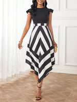 Abito Con Collo A Giro, Orlo Asimmetrico E Blocchi Di Colore