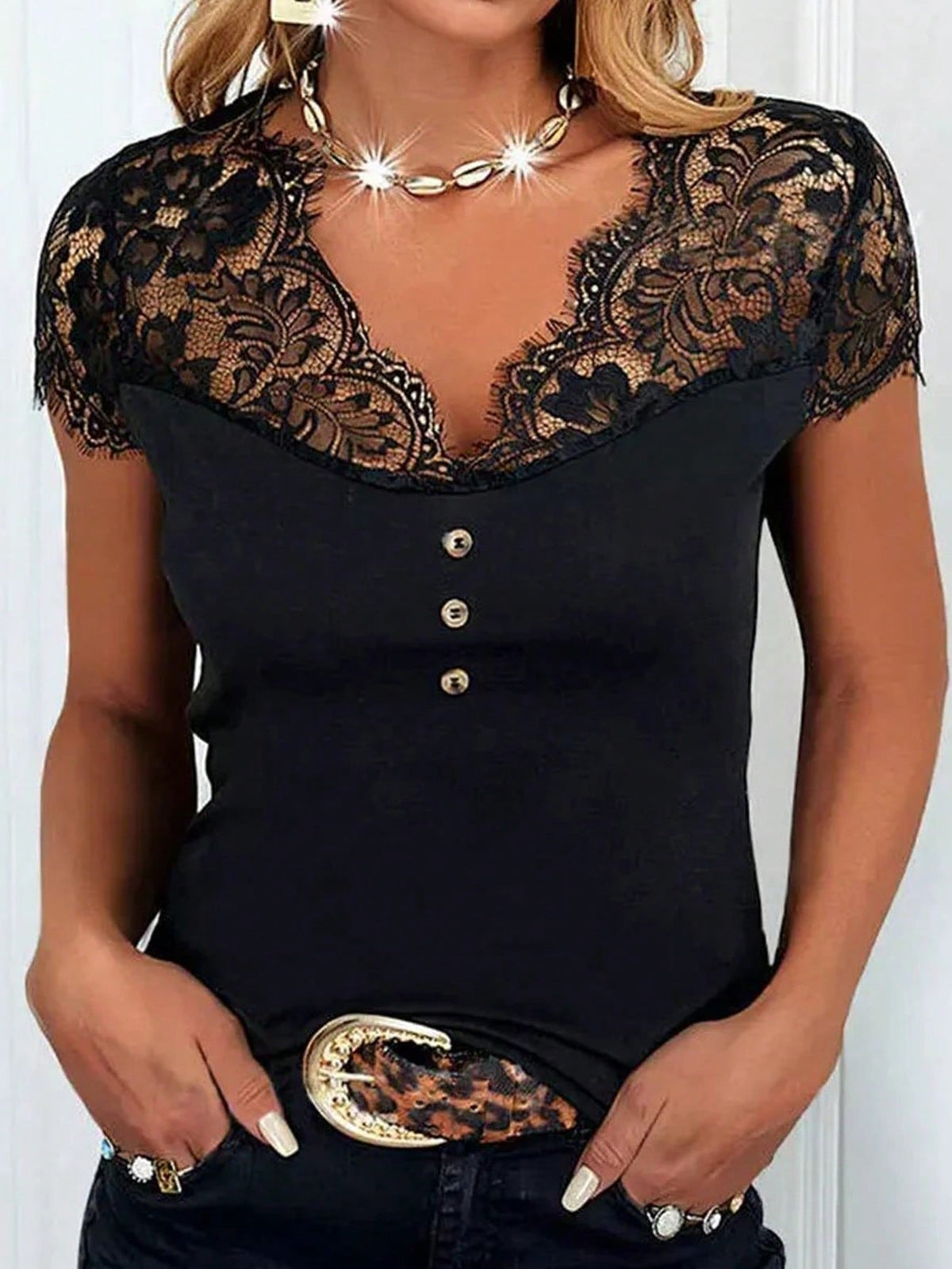 Maglietta Con Scollo A V E Inserti In Pizzo Per Donne