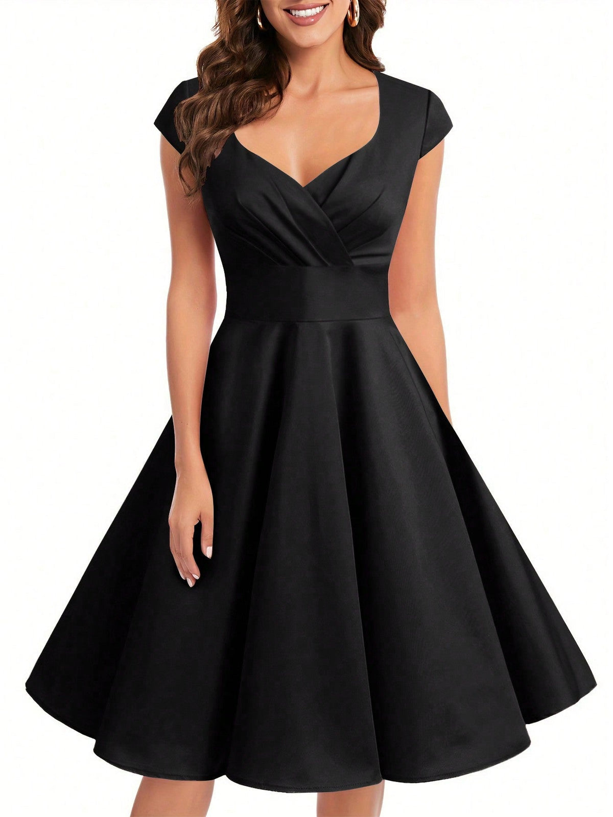 Vestito A Balze Con Scollo A Cuore