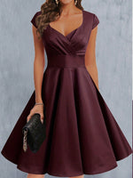 Vestito A Balze Con Scollo A Cuore