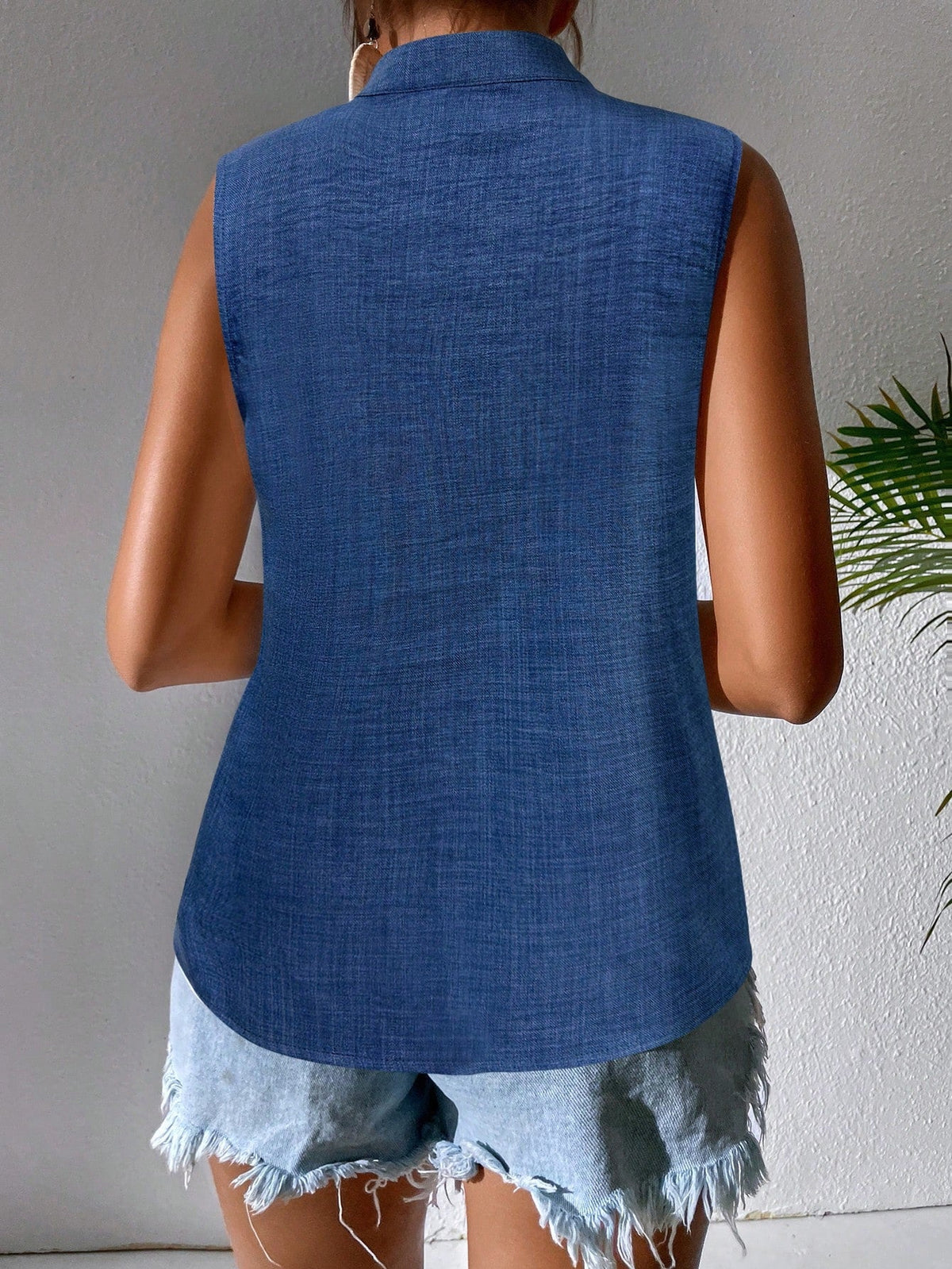 Camicia estiva senza maniche casuale per le vacanze con collo alla coreana ricamato