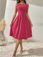 Abito a trapezio monocolore perline