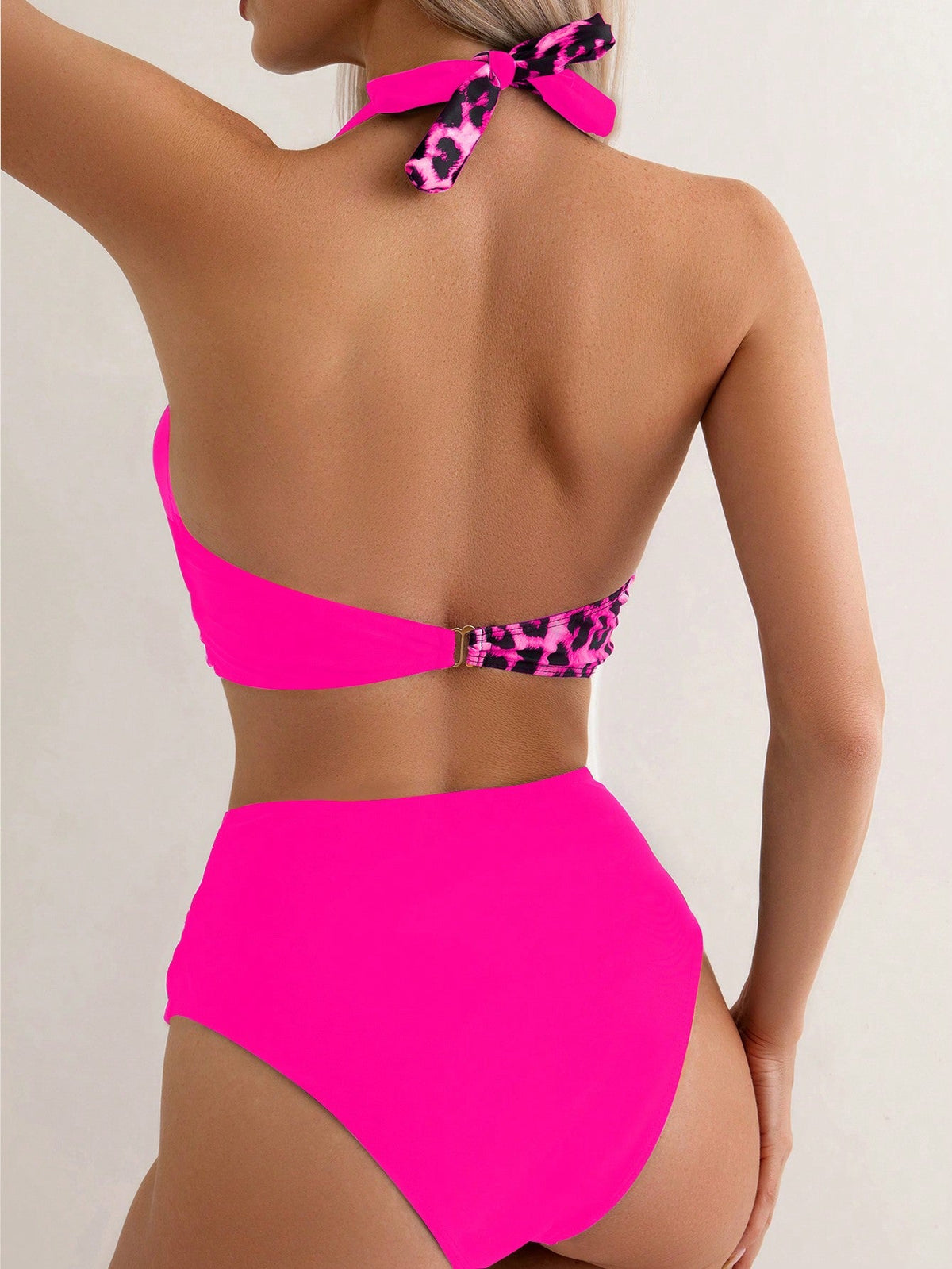 Set bikini Halter in leopardi estivi da spiaggia