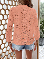 Camicia a maniche a lanterna con maniche a manica colorata e incavo ricamato per vacanze e tempo libero