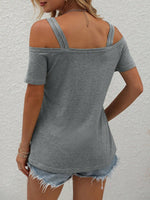 Maglietta casual estiva con spalle scoperte, maniche corte e colore solido per donne