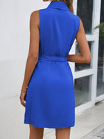 Abito A Portafoglio Con Colletto A Punta E Cintura