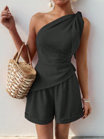 Maglia senza maniche asimmetrica monocolore e shorts abbinati per vacanza e tempo libero