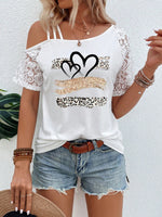 Maglietta casuale estiva in manica corta con scollo asimmetrico in laccetti a contrasto a stampa leopardata cuore per donne