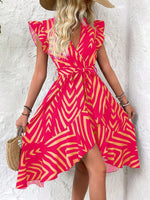 Abito estivo donna dalla moda estiva a righe e stampato, sovrapposto con scollo a V a manica corta a cappuccio e orlo asimmetrico