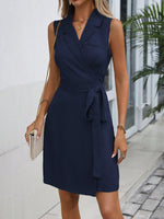 Abito A Portafoglio Con Colletto A Punta E Cintura