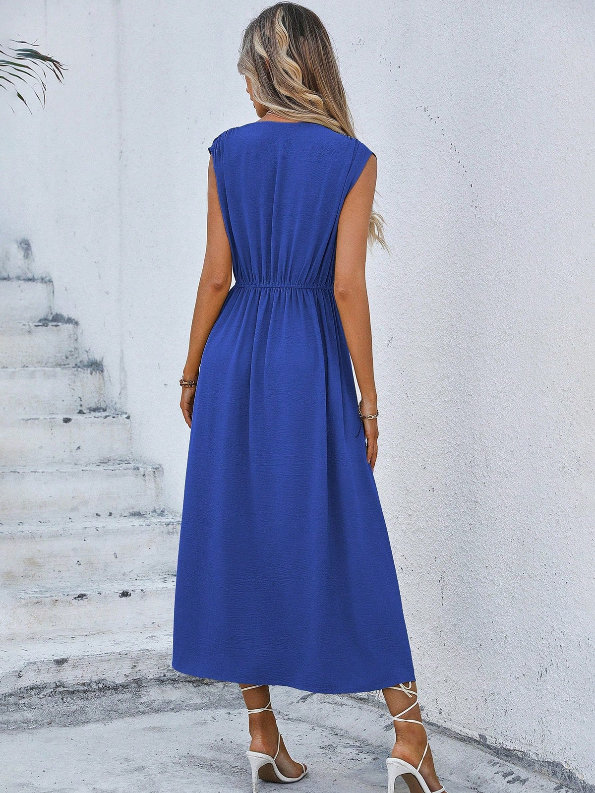 Abito senza maniche in tinta unita alla moda da donna