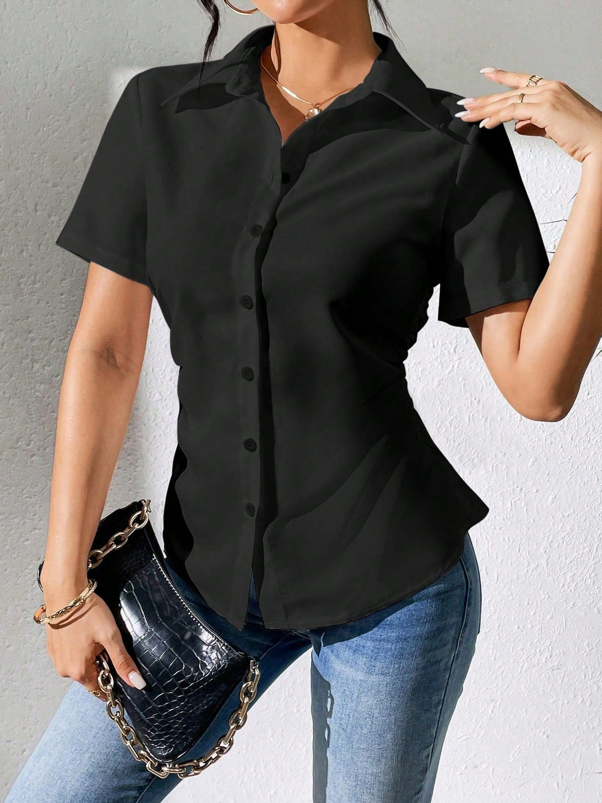 Camicia semplice a maniche corte, quotidiana per donne