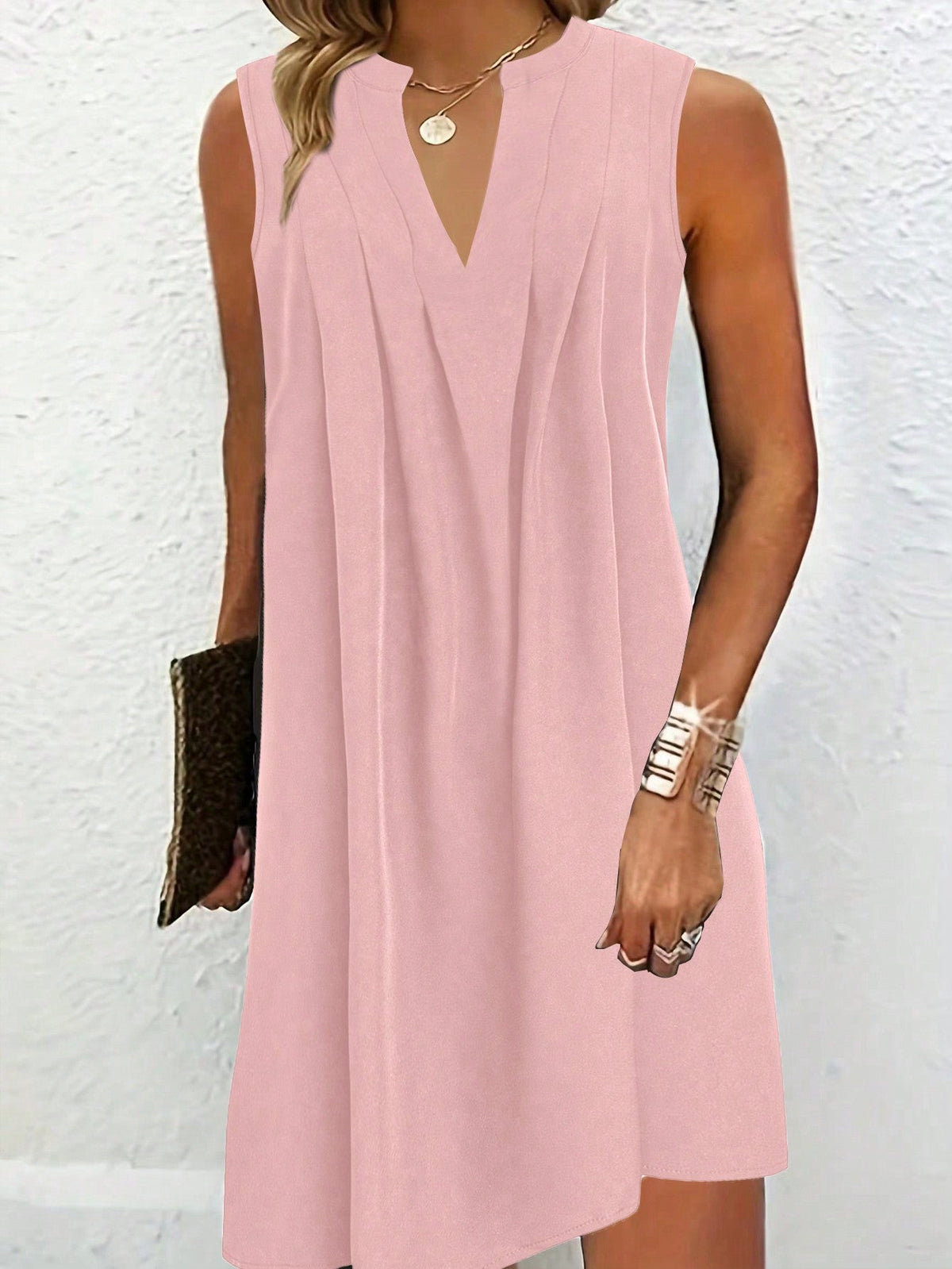 Vestito casual nero senza maniche con scollo a V e colletto a stelo per signore