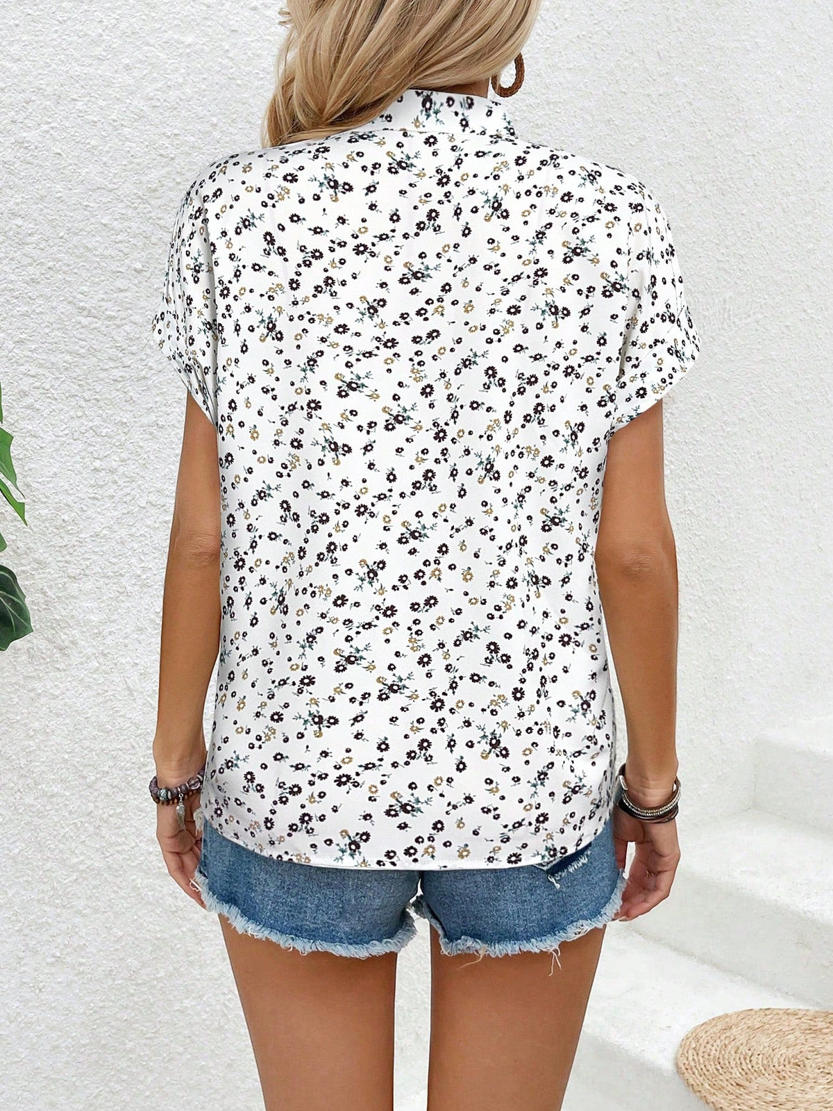 Camicia A Maniche A Pipistrello Con Colletto A Spacchi E Colore Unito