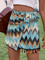 Gonna di stile bohemien con decorazione a nappina