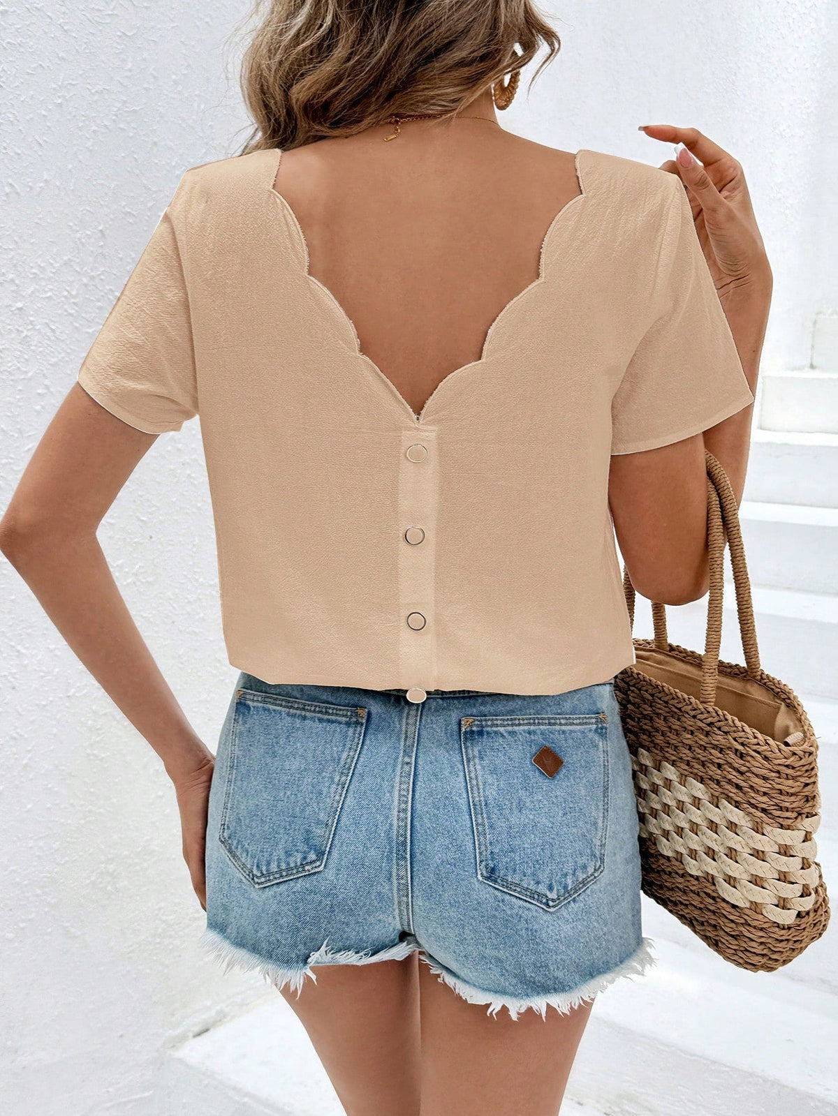 Blusa da donna con bordo a guscio e scollatura posteriore scoperta, top in lino e cotone per l'estate