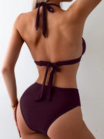 Costume da bagno bikini da donna con collo a cinghia a catena in metallo e inserti a tinta unita per le vacanze