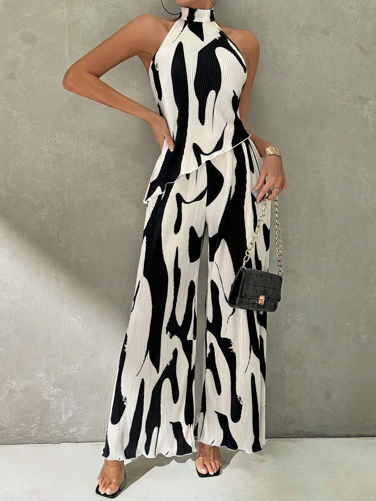 Set di pantaloni a gamba larga e camicetta halter kaki con orlo irregolare plissettato e schiena scoperta