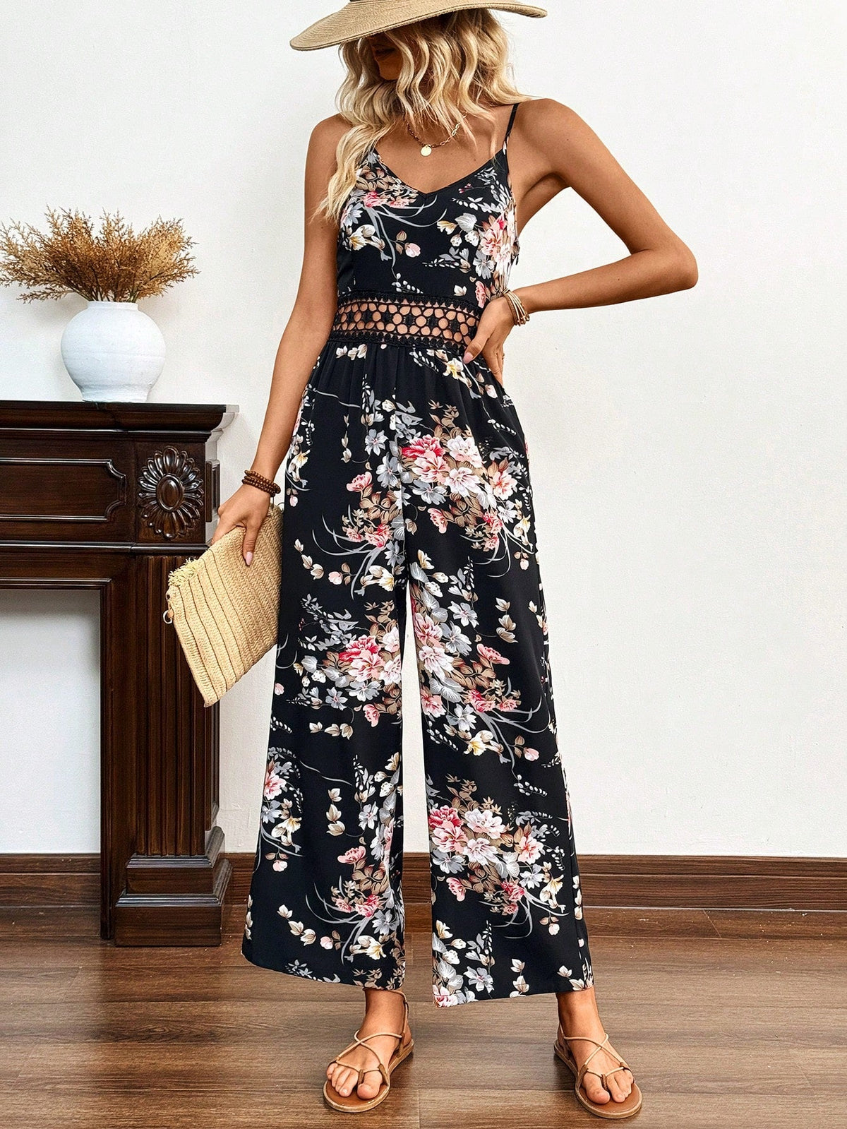 Salopette Da Donna Con Spalline Sottili In Pizzo E Cintura In Vita