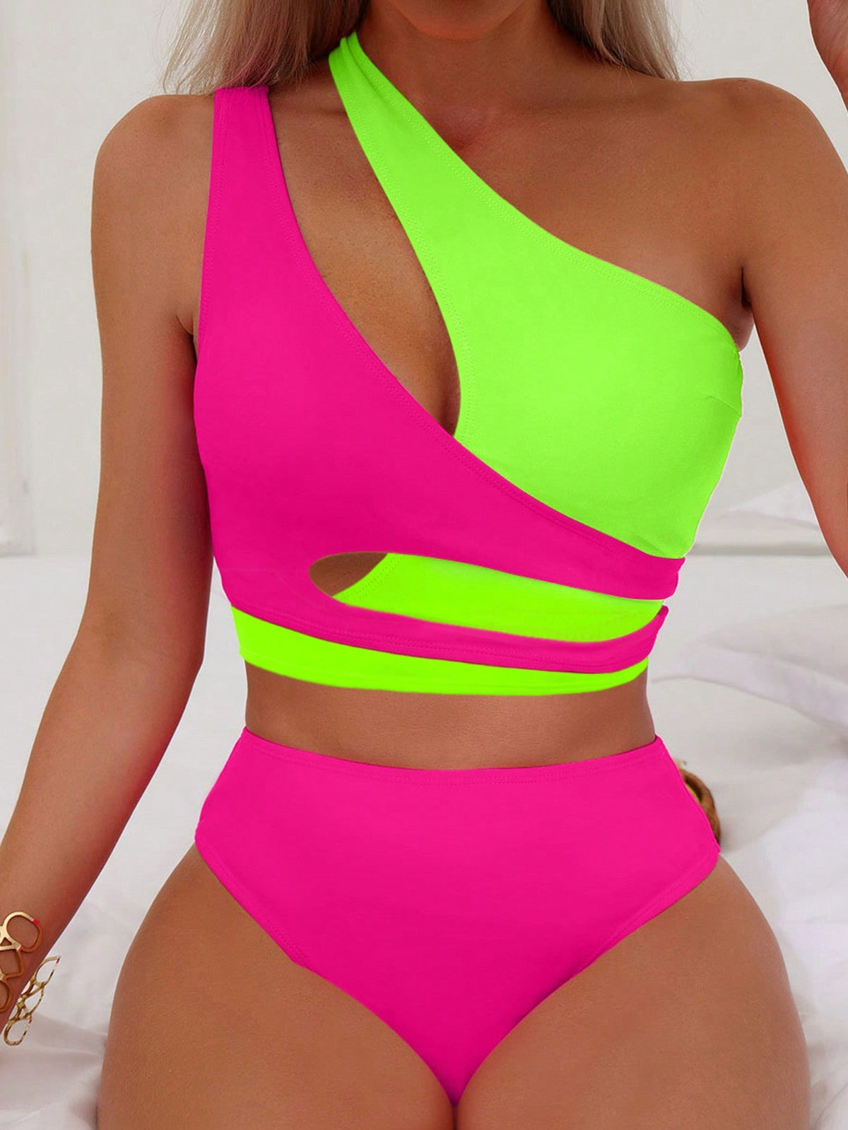 Costume da bagno summer beach color block neon con bikini a una spalla