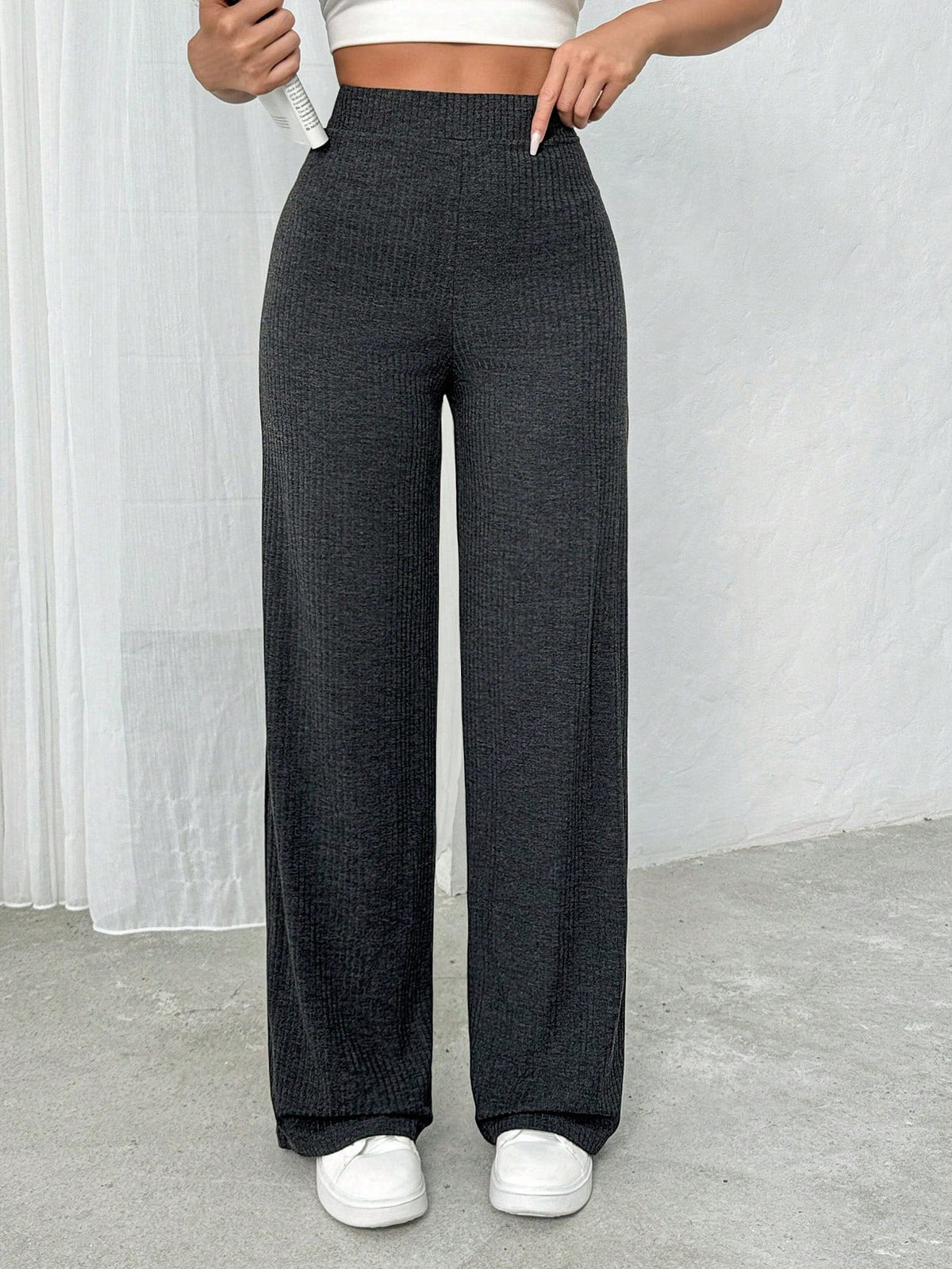 Pantaloni larghi a vita alta comodi grigi per donne