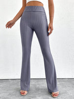 Pantaloni a zampa d'elefante in vita alta e lunghezza extra alta