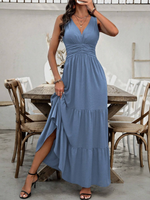 Abito estivo casual con scollo a V, orlo con volant e vita stretta