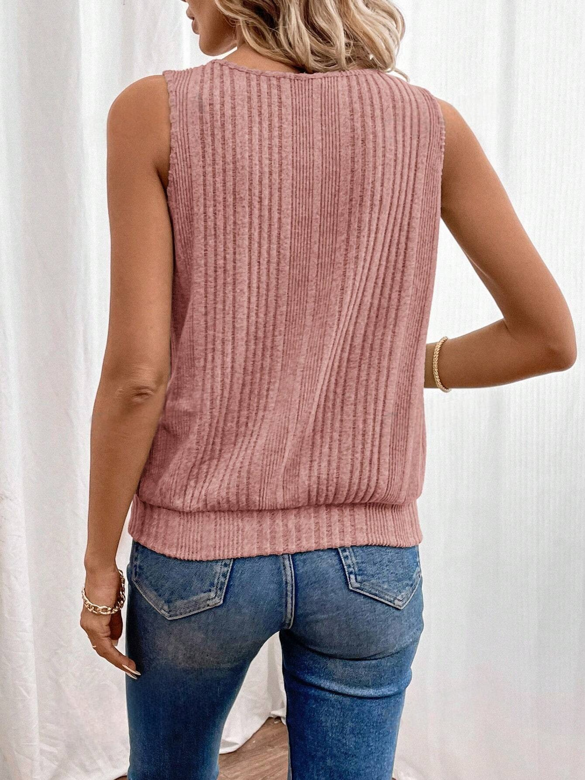 Maglia A Canotta In Maglia A Costine Con Collo Chiave