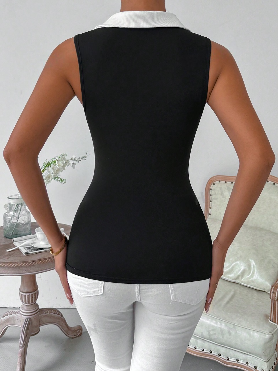 Canottiera senza maniche con blocchi di colore per donne