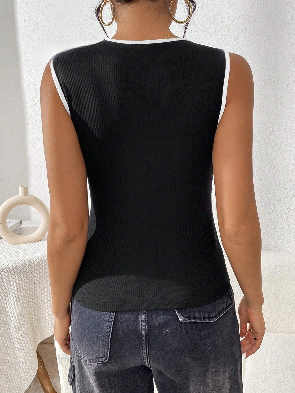 Top Senza Maniche Da Donna Slim Fit Con Scollo Asimmetrico A Contrasto