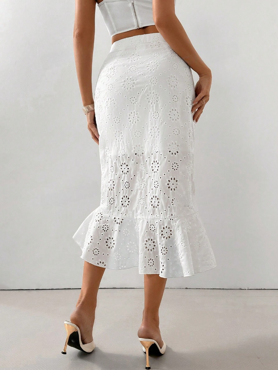 Abito estivo da vacanza da donna con taglio floreale a orlo a ruche