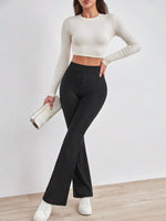 Pantaloni svasati con stampa leopardo