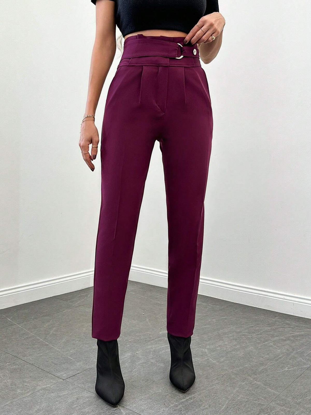 Pantaloni Lunghi Con Dettaglio Fibbia A Cerchio In Vita Alta Da Donna