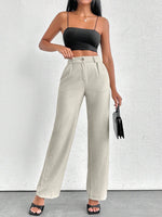 Pantaloni dritta a gamba dritta con tasche inclinate da donna di taglia piccola