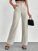 Pantaloni dritta a gamba dritta con tasche inclinate da donna di taglia piccola