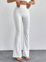 Pantaloni a zampa d'elefante in vita alta e lunghezza extra alta