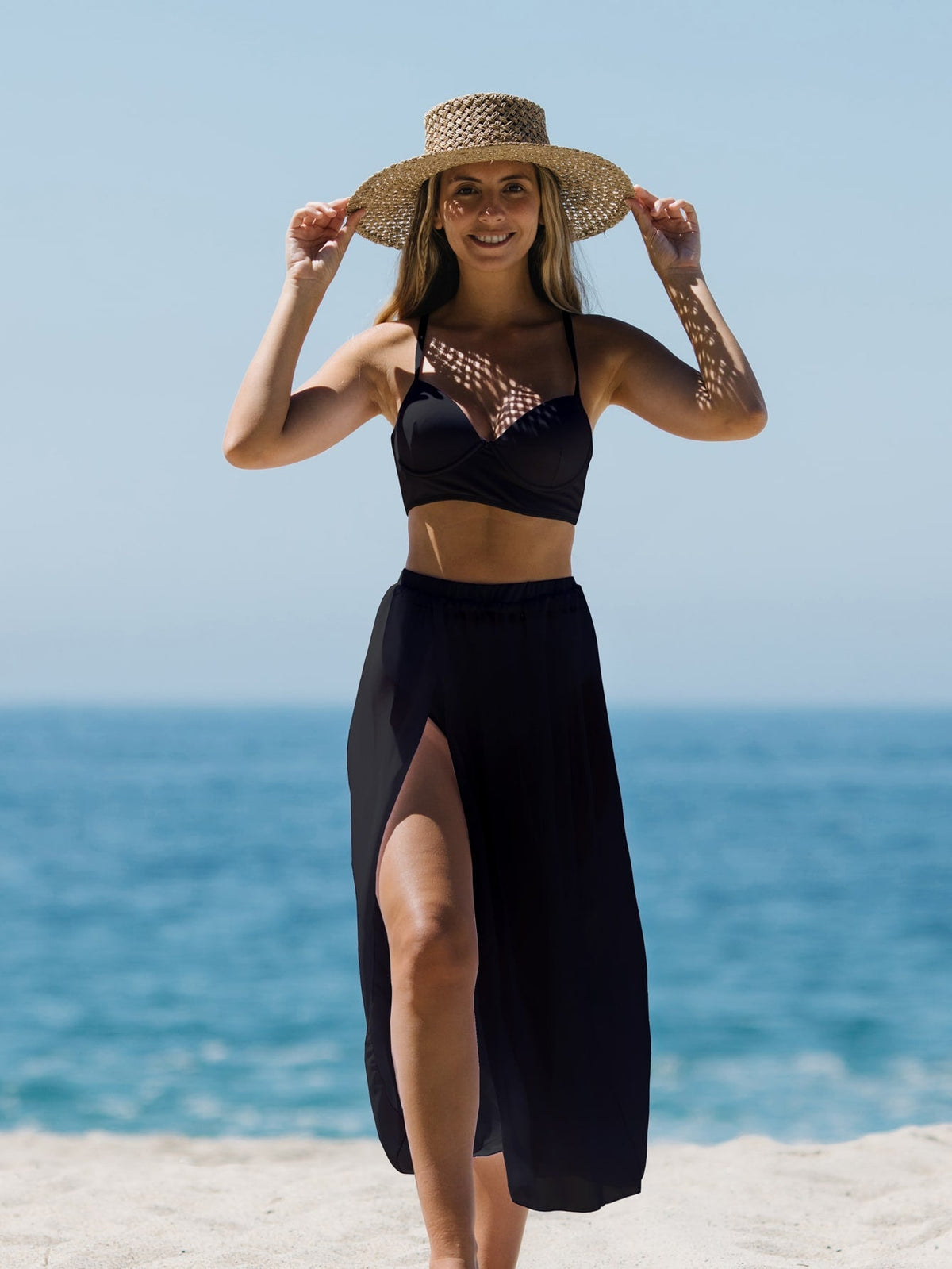 Bikini A Vita Alta E Gonna Da Spiaggia Con Ferretto In Tinta Unita