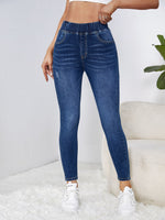 Jeans skinny con vita elastica