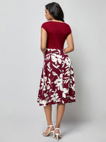 Abiti con stampa floreale incrociato